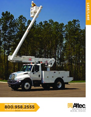 Piattaforme aeree articolate su rimorchio trainabile Altec L42E