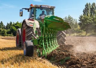 Aratri Amazone Cayron 200 V