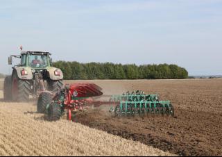 Aratri Kverneland PW 100 Semivario