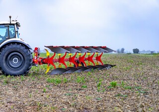 Aratri Pöttinger Servo 4000 P