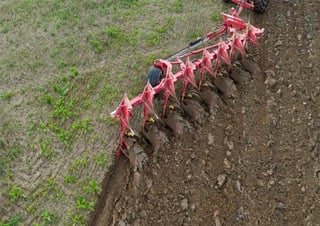 Aratri Pöttinger Servo T 6000