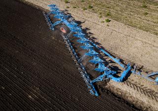 Aratri Lemken Titan 18 V U 8+3+1 / 100