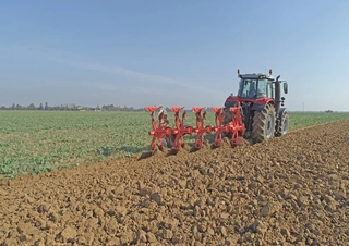 Aratri Kuhn Vari-Master 123 5 (4E+1)
