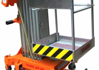 Piattaforme aeree articolate telescopiche Piattaforme aeree verticali Leader AP 25
