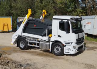 Autocarri con cassone ribaltabile a tazze Palfinger PST 14 TEC