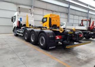 Autocarri con cassone ribaltabile roll off Palift T 26.55-26.72