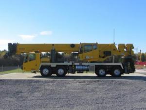 Autogru Grove TMS700E