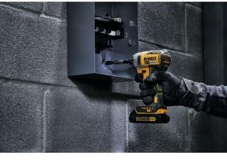 Elettroutensili a batteria Avvitatori ad inpulsi a batteria DEWALT DCF787C2 