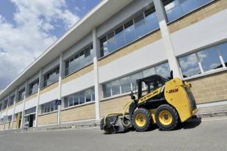 Minipale New Holland L213