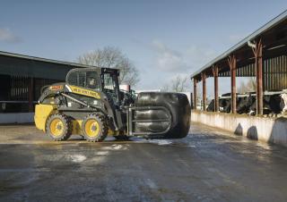 Minipale New Holland L220
