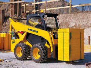 Minipale Komatsu SK820-5