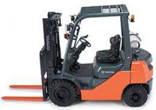 Carrelli elevatori frontali a gas Toyota 8FGU18