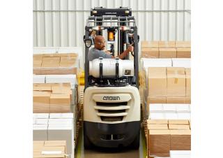 Carrelli elevatori frontali a gas Crown CGC15S-9