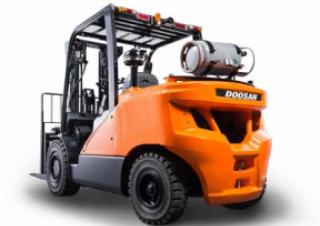 Carrelli elevatori frontali a gas Doosan G40S-7