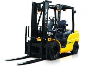 Carrelli elevatori frontali diesel Hyundai 30D-9E