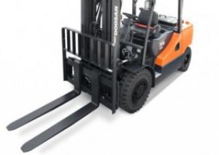 Carrelli elevatori frontali diesel Doosan D35S-7