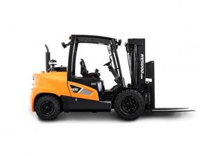 Carrelli elevatori frontali diesel Doosan D45S-9