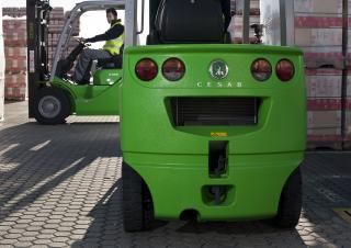 Carrelli elevatori frontali diesel Cesab M 330