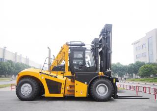 Carrelli elevatori frontali diesel Sany SCP300G