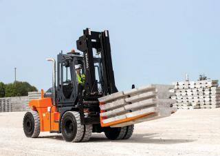 Carrelli elevatori frontali diesel Toyota THD5500-48