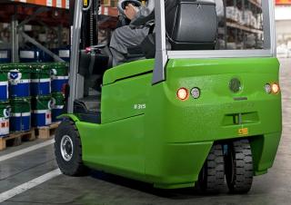 Carrelli elevatori frontali elettrici Cesab B 315