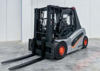 Carrelli elevatori frontali elettrici Carer B 70 HD
