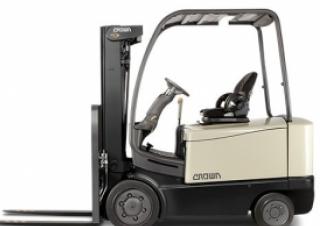 Carrelli elevatori frontali elettrici Crown FC 5215-50