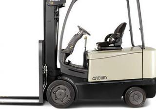 Carrelli elevatori frontali elettrici Crown FC 5225-55