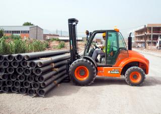 Carrelli elevatori fuoristrada Ausa C 350 H