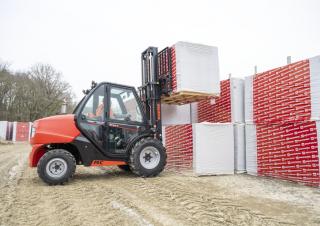 Carrelli elevatori fuoristrada Manitou MC 30-2