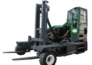 Carrelli multidirezionali Carrelli multidirezionali diesel Combi-Lift C 12000 H