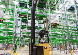 Carrelli elevatori retrattili elettrici Caterpillar NR16N3HS