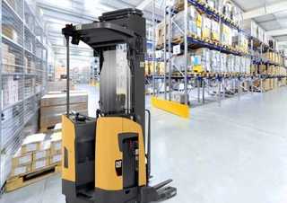 Carrelli elevatori retrattili elettrici Caterpillar NR18