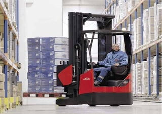 Carrelli elevatori retrattili elettrici Linde R17X Std.