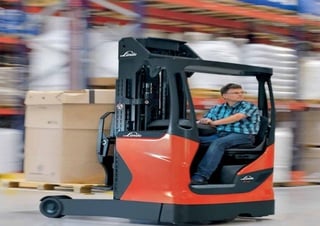 Carrelli elevatori retrattili elettrici Linde R20HD 