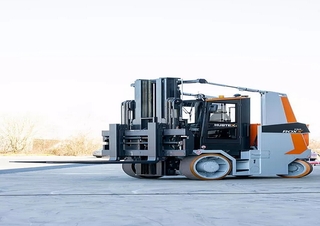 Carrelli elevatori retrattili elettrici Hubtex RoxX