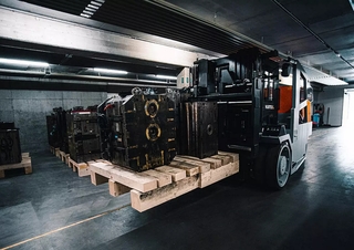 Carrelli elevatori retrattili elettrici Hubtex RoxX