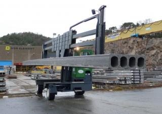 Carrelli multidirezionali Carrelli multidirezionali diesel Combi-Lift C 10000