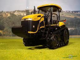 Trattrice agricola cingolati Challenger MT765 B