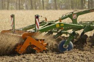 Coltivatori con vomeri ad alette Amazone Cenius 3002 SW Special