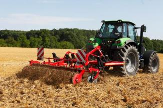 Coltivatori con vomeri ad alette Horsch Terrano 3 FX