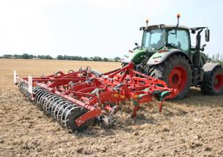 Coltivatori con vomeri ad alette Kverneland Turbo 6000 F