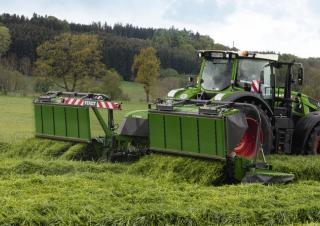 Combinazioni di falciatrici disco con condizionatore Fendt Slicer 9314 TL KCB 