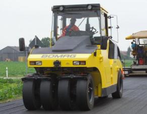 Rulli Compattatori stradali statici gommati Bomag BW 24 RH