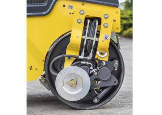Rulli Compattatori stradali vibranti combinati Bomag BW 100 AC-5
