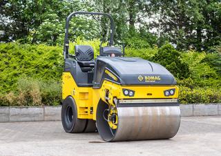 Rulli Compattatori stradali vibranti combinati Bomag BW 138 AC-5
