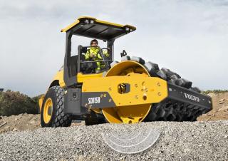 Rulli Compattatori stradali vibranti monotamburo Volvo SD115B