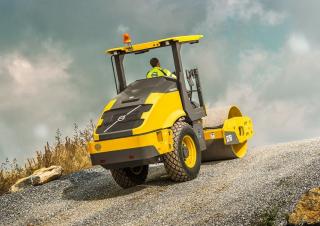 Rulli Compattatori stradali vibranti monotamburo Volvo SD75B