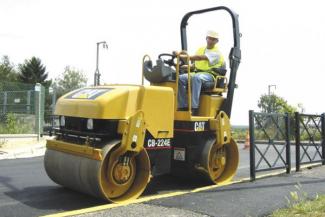 Rulli Compattatori stradali vibranti tandem Caterpillar CB 224 E