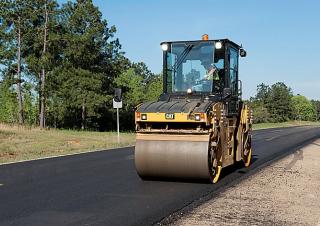 Rulli Compattatori stradali vibranti tandem Caterpillar CB44B
